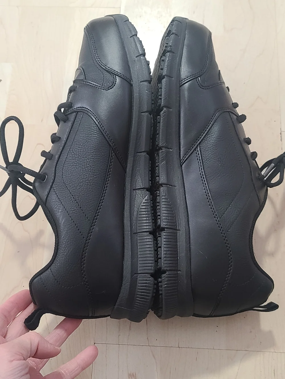 Skechers Men’s Black Lace-Up Comfort Sneaker, Slip Resistant, ASTM Size 12 - Picture 4 of 6